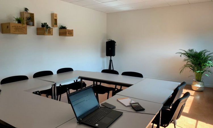 Salle privée pour séminaire d'entreprise - Le Repère à Pont-de-Vaux